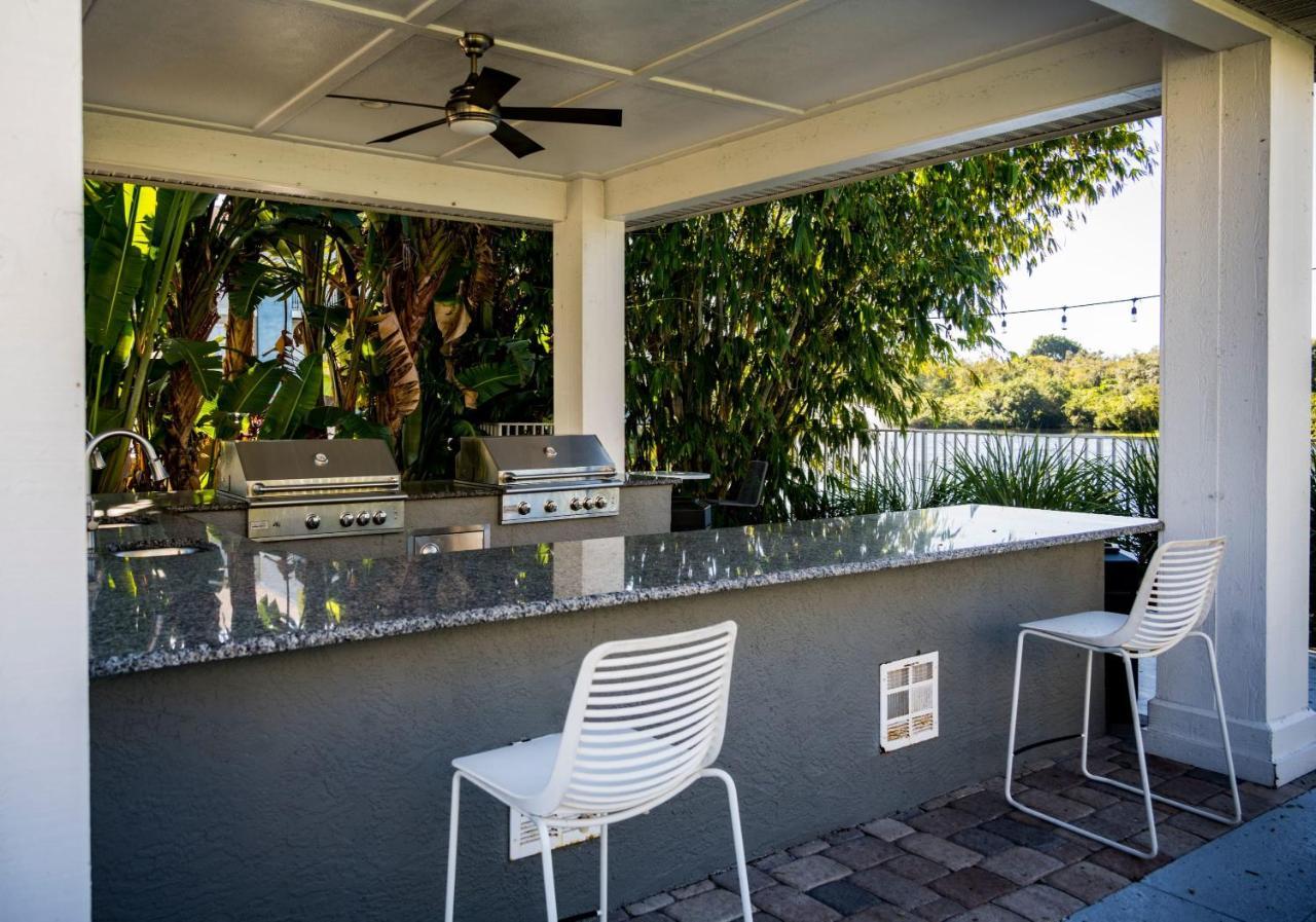 Apartmán Designed 2Br With Balcony Pool And Gym Bradenton Exteriér fotografie